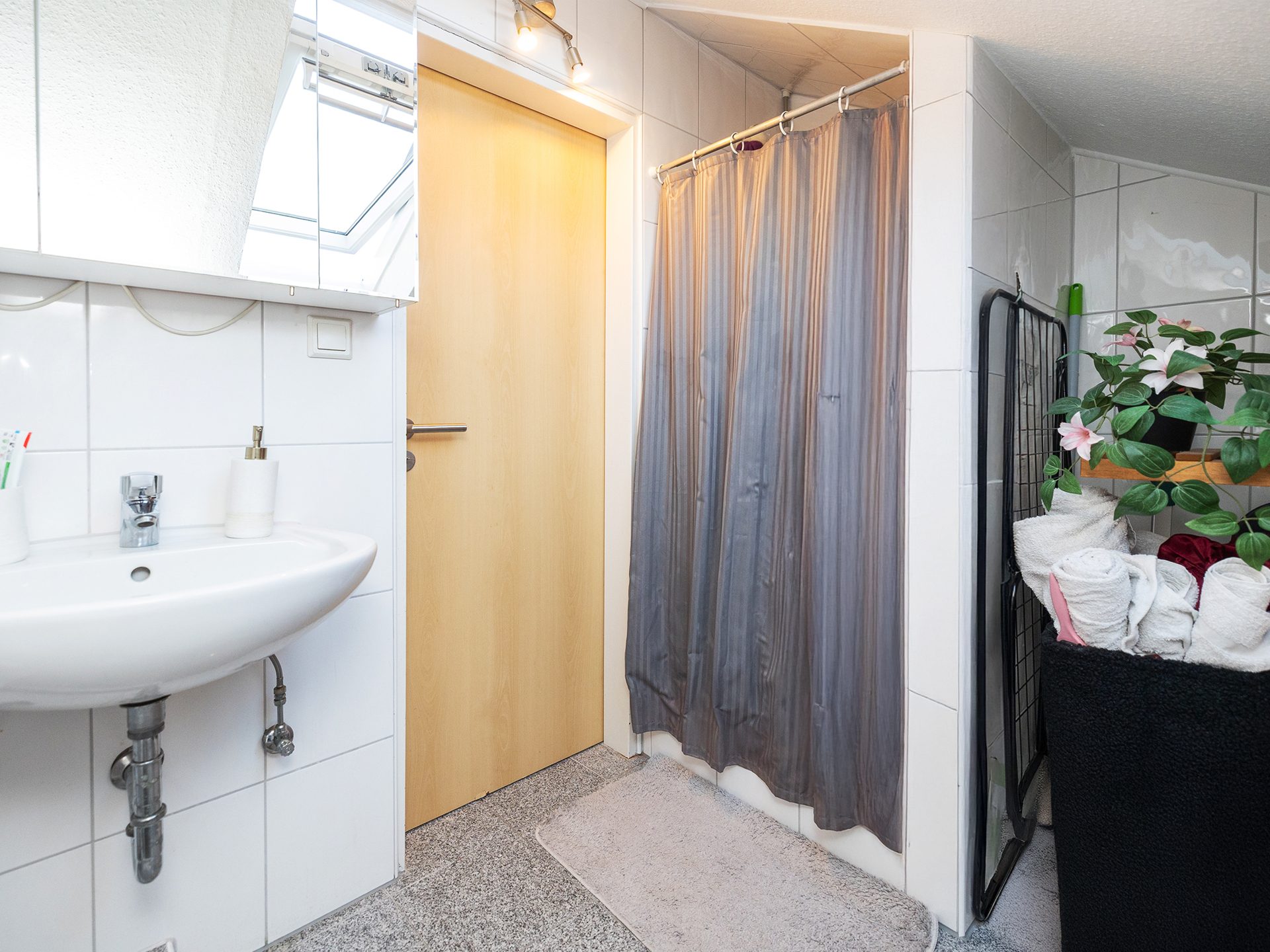 Immobilienangebot - Osnabrück - Alle - Solide Investition - Vermietete Zwei-Zimmer-Wohnung mit zuverlässigem Mieter in Osnabrück