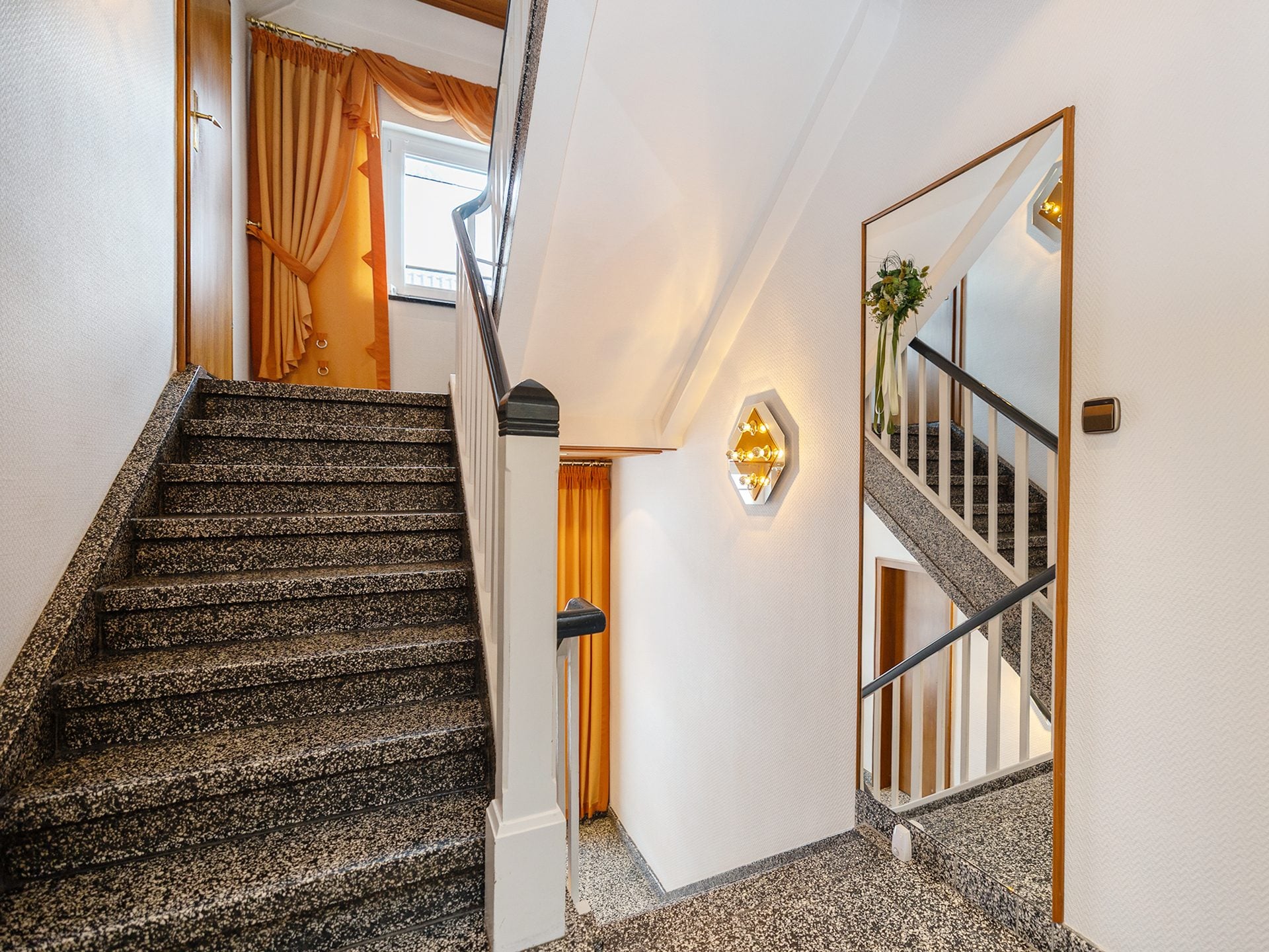 Immobilienangebot - Osnabrück - Alle - Wir suchen einen neuen Eigentümer - Gepflegtes Mehrfamilienhaus in Lüstringen zu verkaufen!
