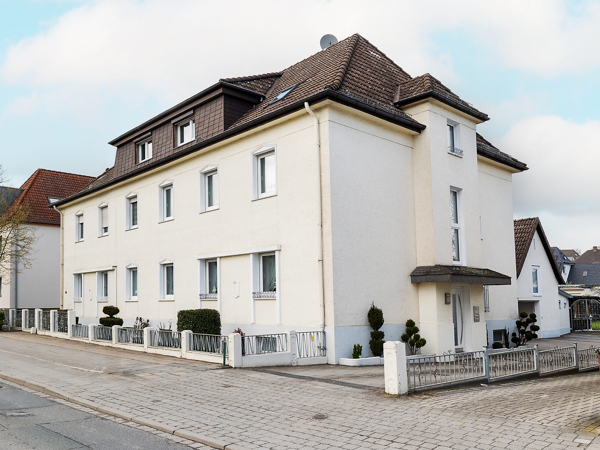 Immobilienangebot - Osnabrück - Alle - Wir suchen einen neuen Eigentümer - Gepflegtes Mehrfamilienhaus in Lüstringen zu verkaufen!
