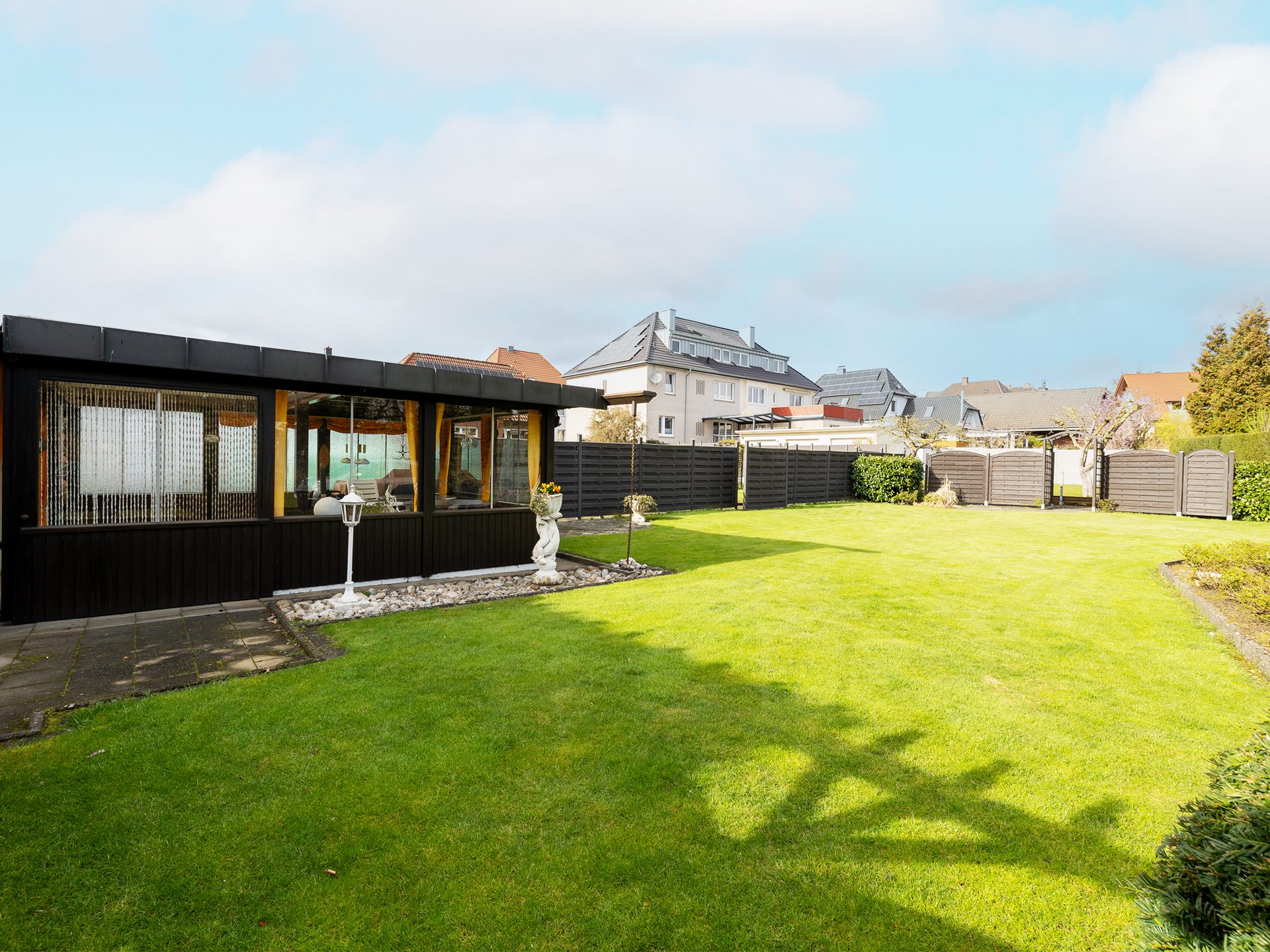 Immobilienangebot - Osnabrück - Alle - Wir suchen einen neuen Eigentümer - Gepflegtes Mehrfamilienhaus in Lüstringen zu verkaufen!