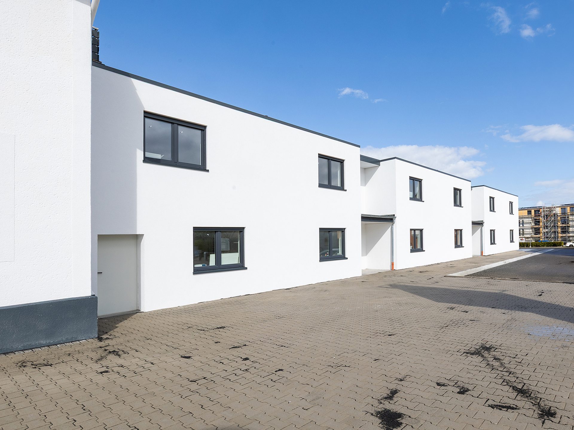 Immobilienangebot - Melle - Alle - Attraktiv wohnen in Melle: Neubauwohnung mit 3 Zimmern und Balkon zu vermieten