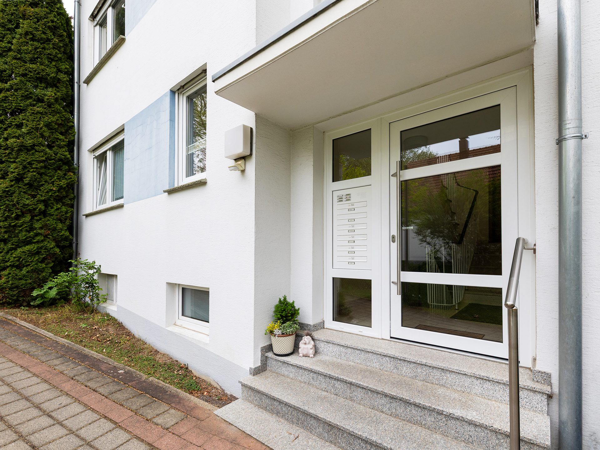 Immobilienangebot - Bad Oeynhausen - Alle - Helle und gepflegte 2-Zimmer-Dachgeschosswohnung mit großzügigem Balkon in Bad Oeynhausen