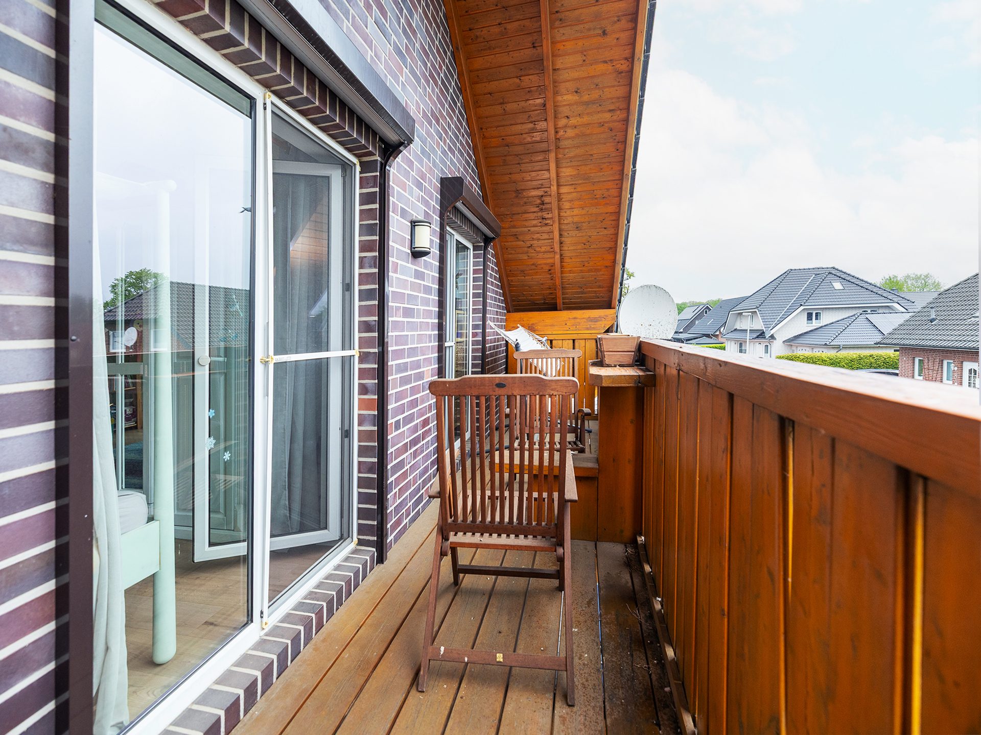 Immobilienangebot - Diepholz - Alle - Modernisiertes Einfamilienhaus mit Wintergarten, Sauna & umlaufender Terrasse