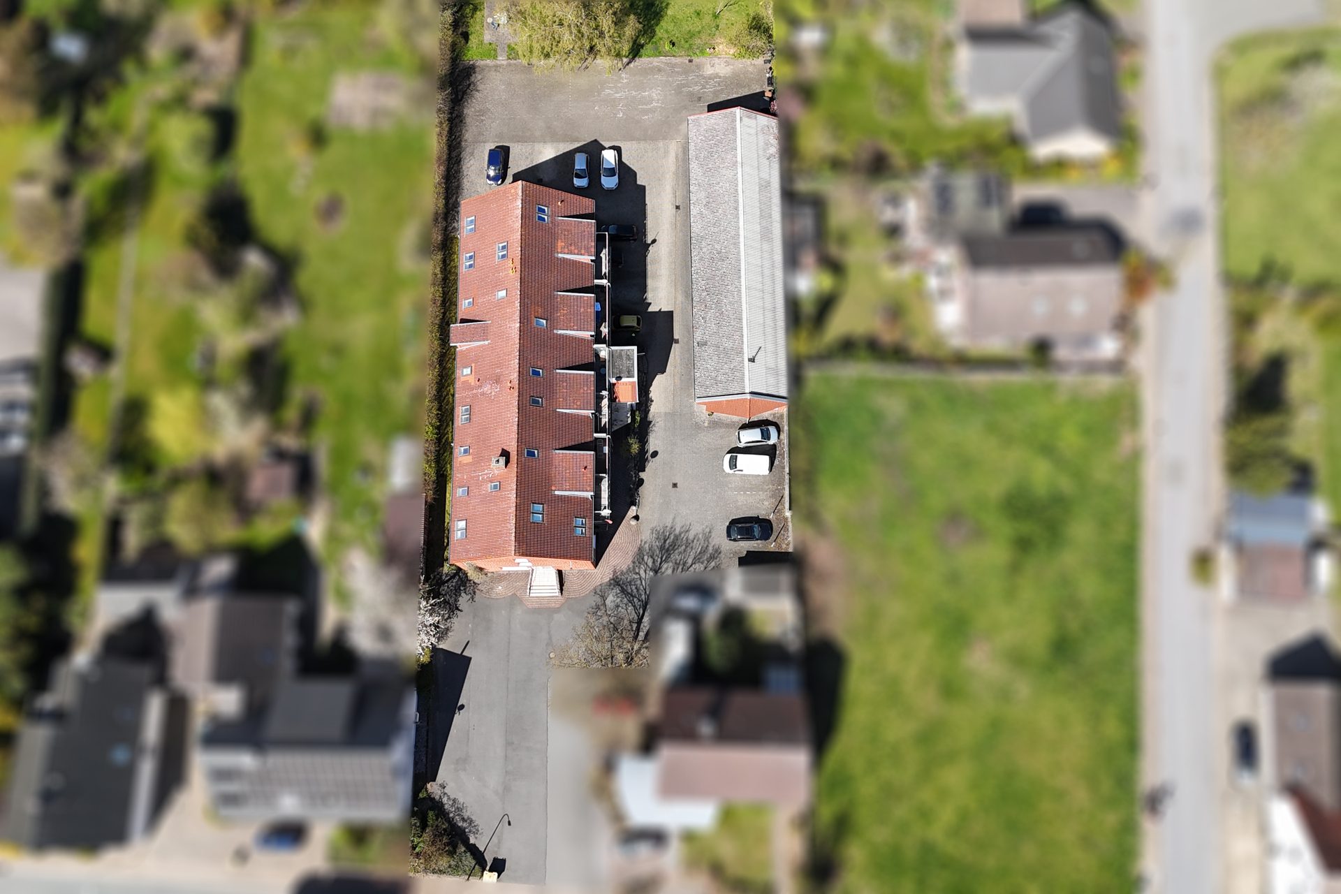 Immobilienangebot - Melle / Neuenkirchen - Alle - Vollvermietetes Renditeobjekt: 12 Wohneinheiten und eine Lagerhalle in Melle-Neuenkirchen!