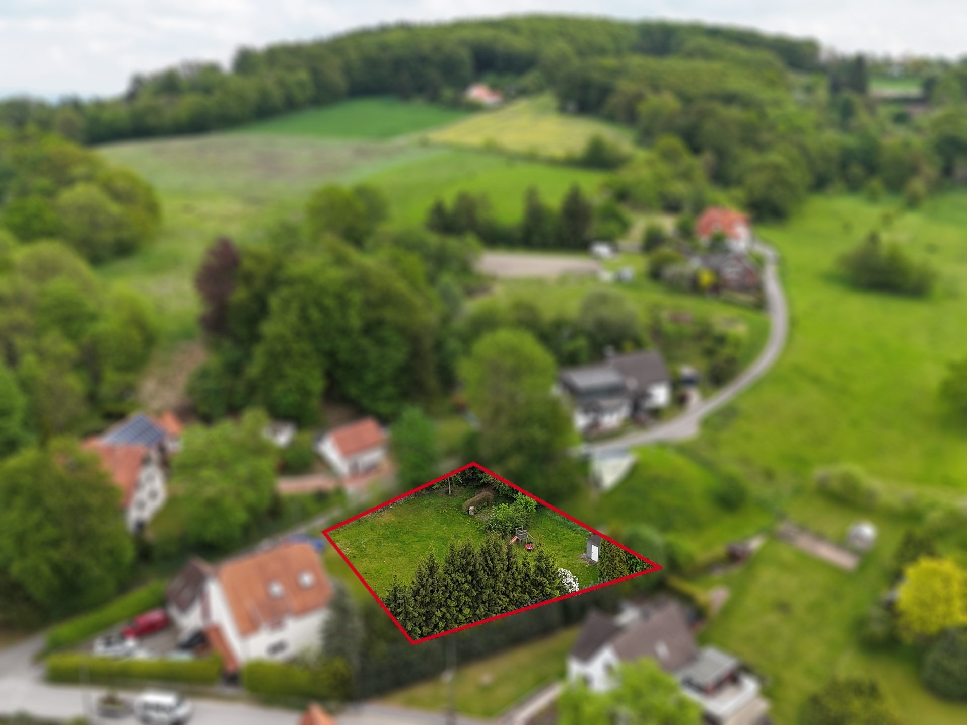 Immobilienangebot - Vlotho - Alle - Kein Neubaugebiet, sondern Nachbarschaft: Baugrundstück mit viel Potenzial in Vlotho