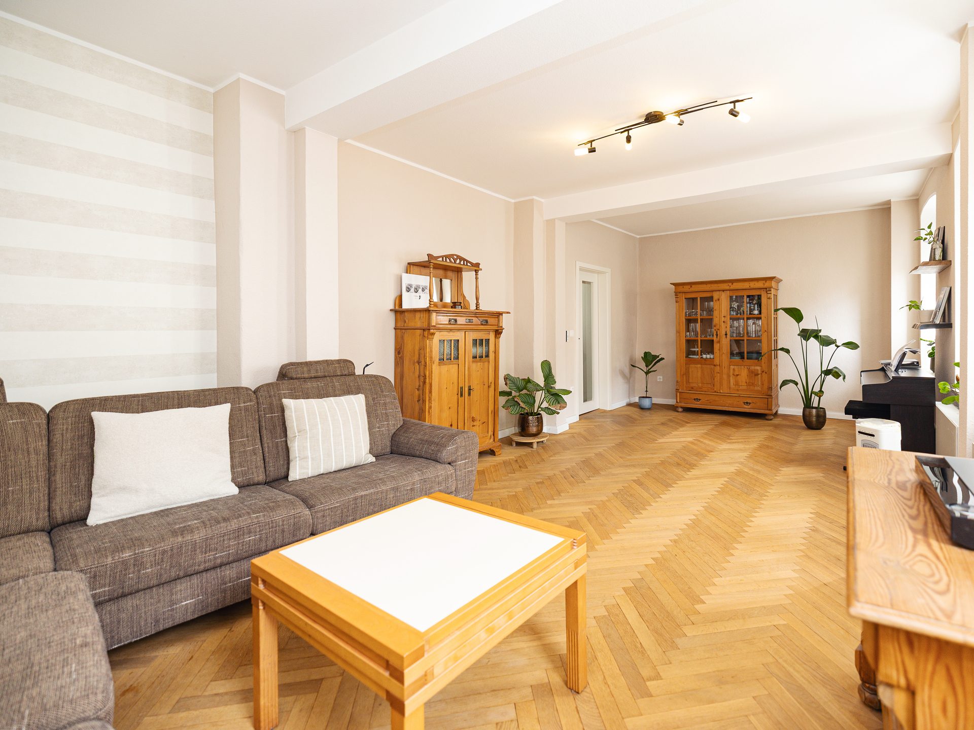 Immobilienangebot - Osnabrück - Alle - Einfamilienhaus mit Geschichte und Charakter in begehrter Lage von Osnabrück-Wüste
