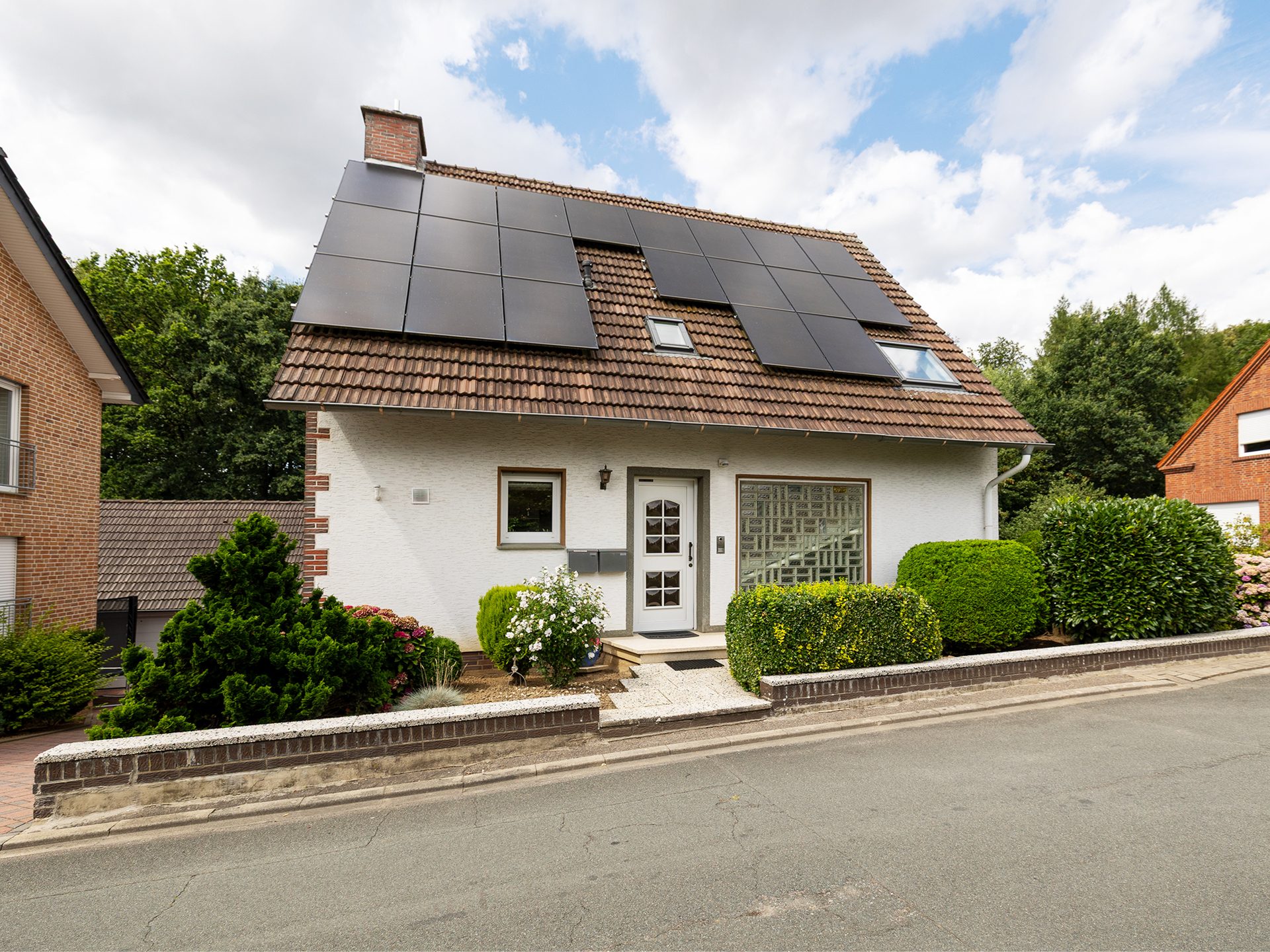 Immobilienangebot - Georgsmarienhütte - Alle - Modernes Energiekonzept in GMHütte: PV, Luft-Luft-Wärmepumpe, Gasbrennwert & Brennstoffzelle (KKW)