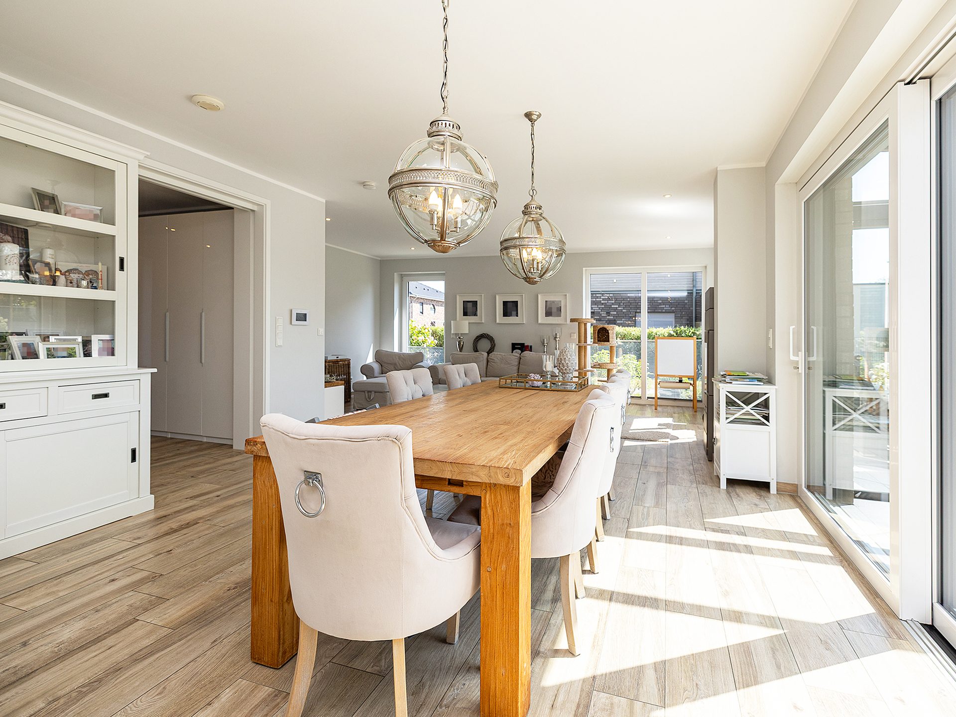 Immobilienangebot - Bissendorf - Alle - Stilvolles und modernes Einfamilienhaus, Energieeffizienzklasse A+ in bester Lage von Bissendorf