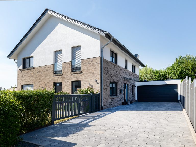 Immobilienangebot - Bissendorf - Alle - Stilvolles und modernes Einfamilienhaus, Energieeffizienzklasse A+ in bester Lage von Bissendorf