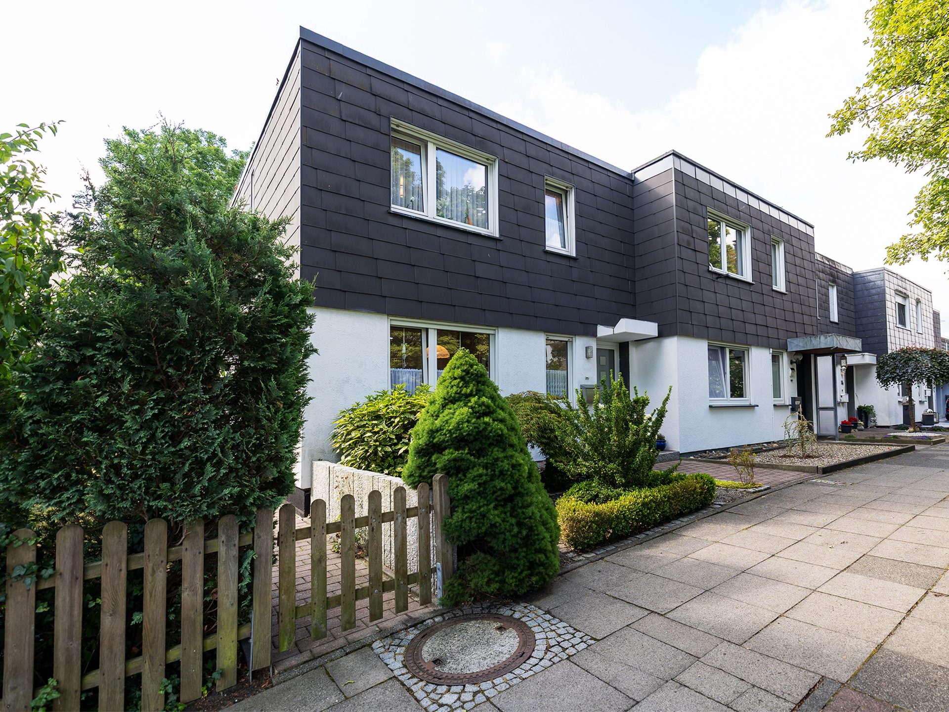Immobilienangebot - Ahlen - Alle - Klassisches Reihenendhaus mit gepflegtem Garten in Ahlen