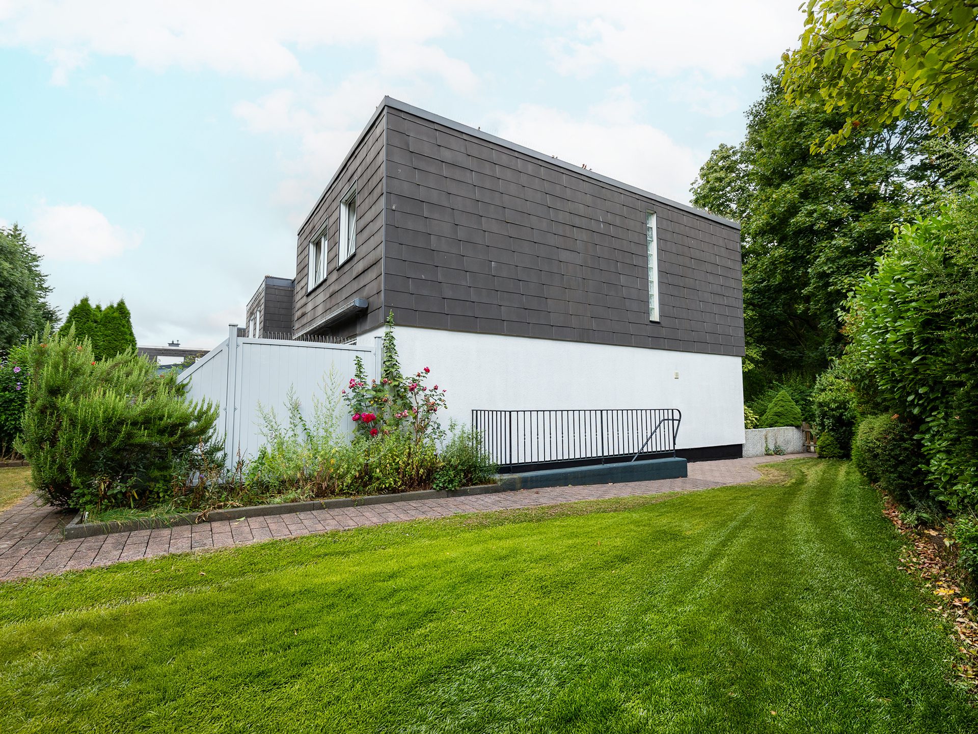 Immobilienangebot - Ahlen - Alle - Klassisches Reihenendhaus mit gepflegtem Garten in Ahlen