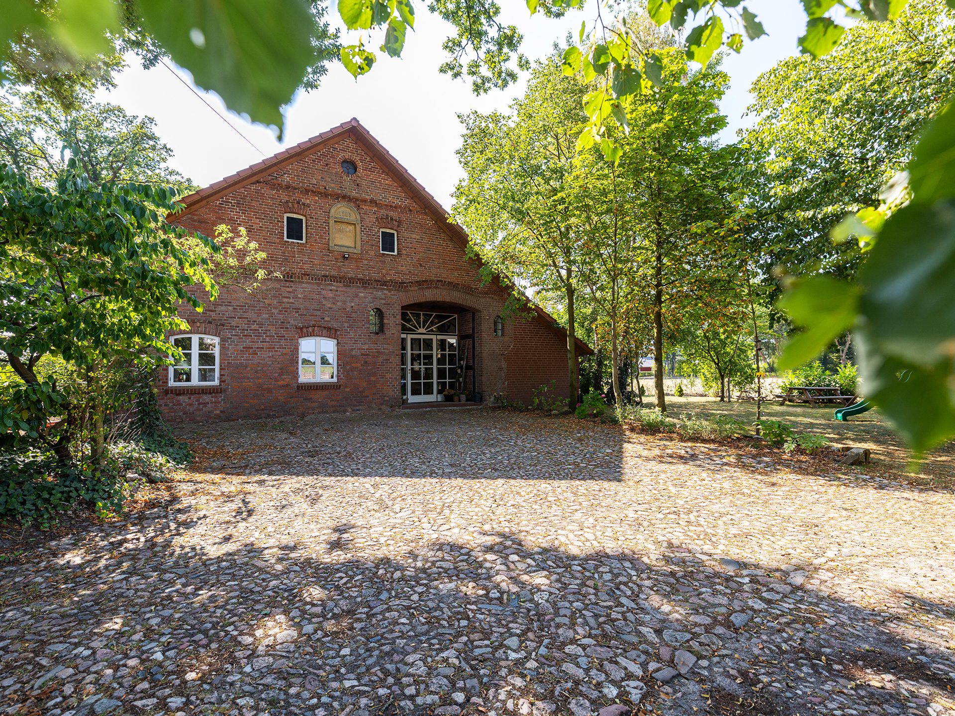 Immobilienangebot - Rehden - Alle - Stilvoll saniertes Bauernhaus - Historischer Charme trifft modernen Wohnkomfort in Rehden