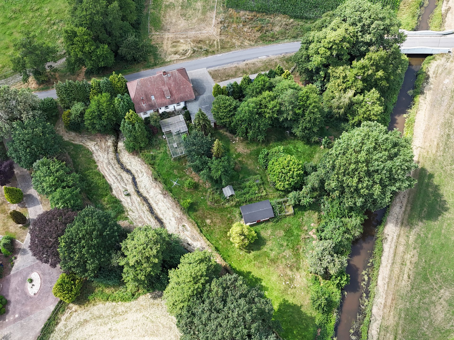 Immobilienangebot - Varrel - Alle - Historisches Einfamilienhaus mit großem Grundstück und viel Potenzial