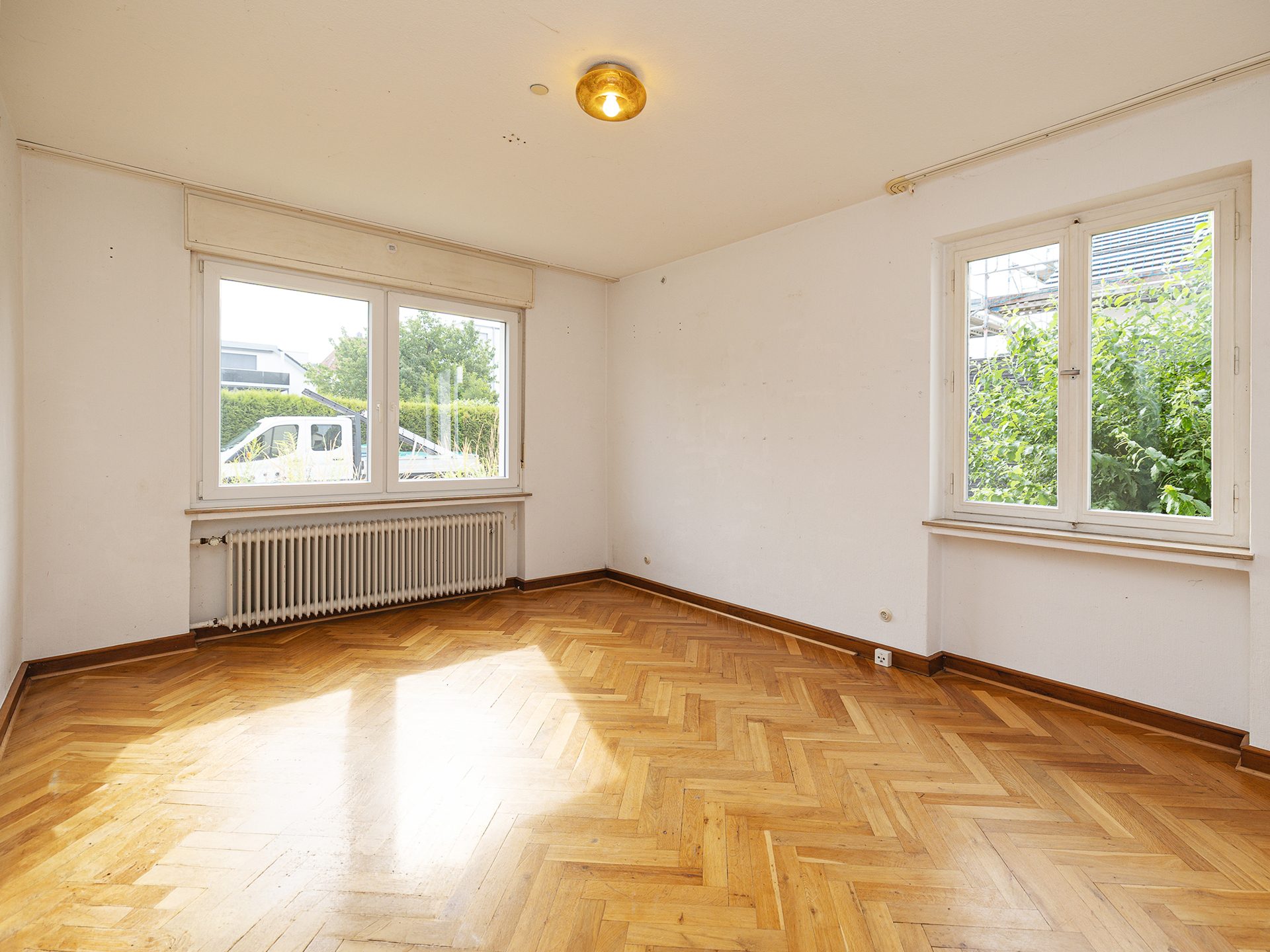 Immobilienangebot - Osnabrück / Gretesch - Alle - Geräumiges Einfamilienhaus mit großem Grundstück und Entwicklungspotenzial in Osnabrück-Gretesch