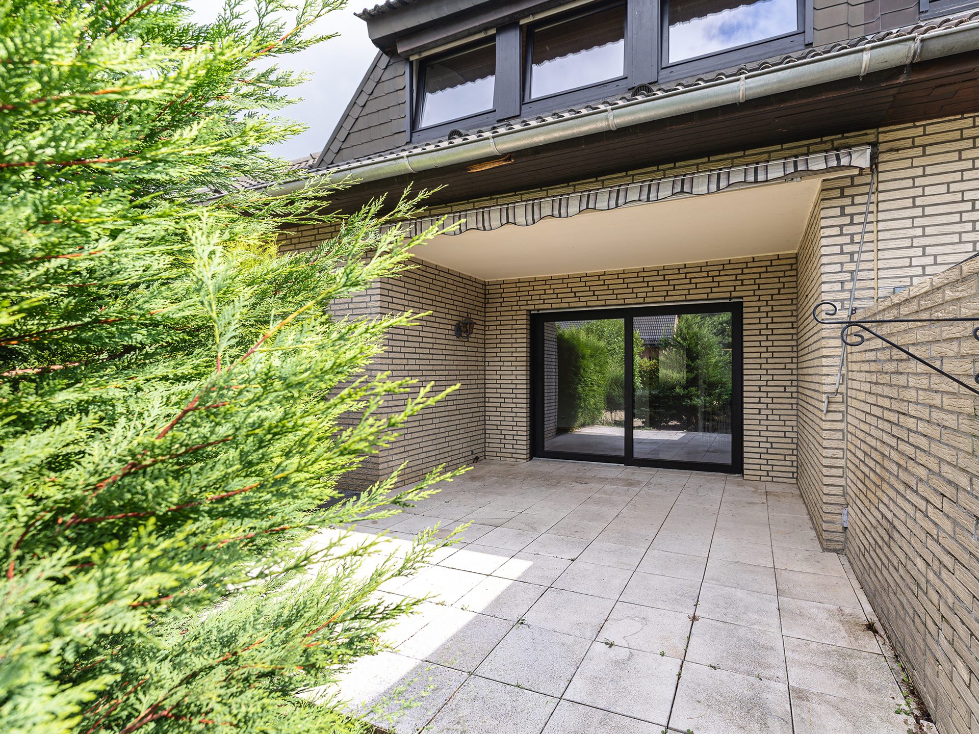Immobilienangebot - Osnabrück - Alle - Charmante Doppelhaushälfte in Osnabrück-Eversburg: Sackgassenlage, Kamin und Garage