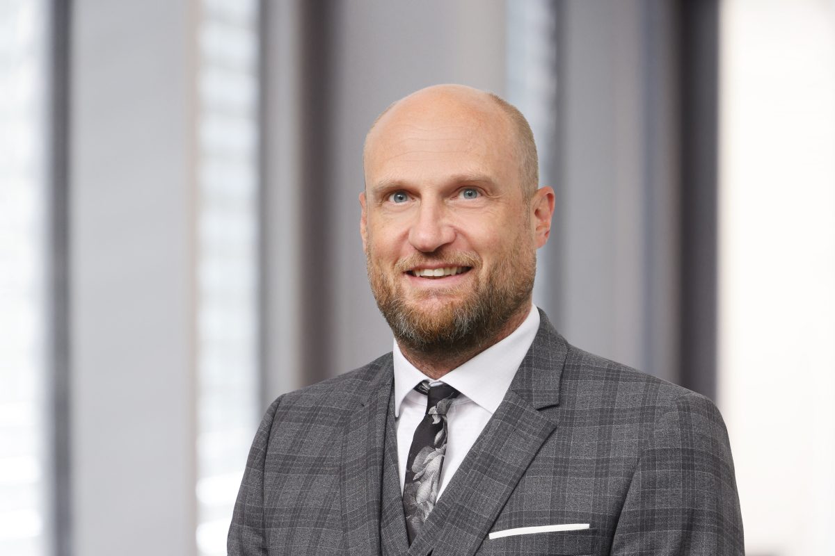 Tobias Krumsiek - Unser Team - OWL Immobilien GmbH