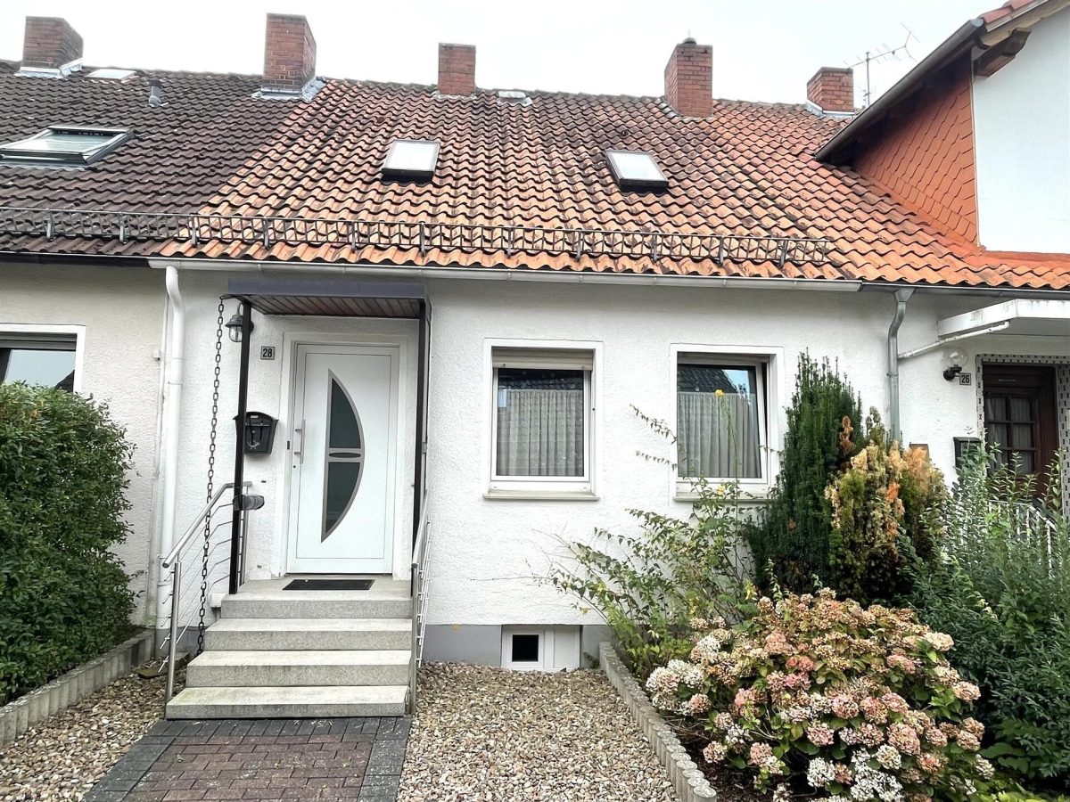 Immobilienangebot - Lauenförde - Alle - Leerstehendes Reihenmittelhaus