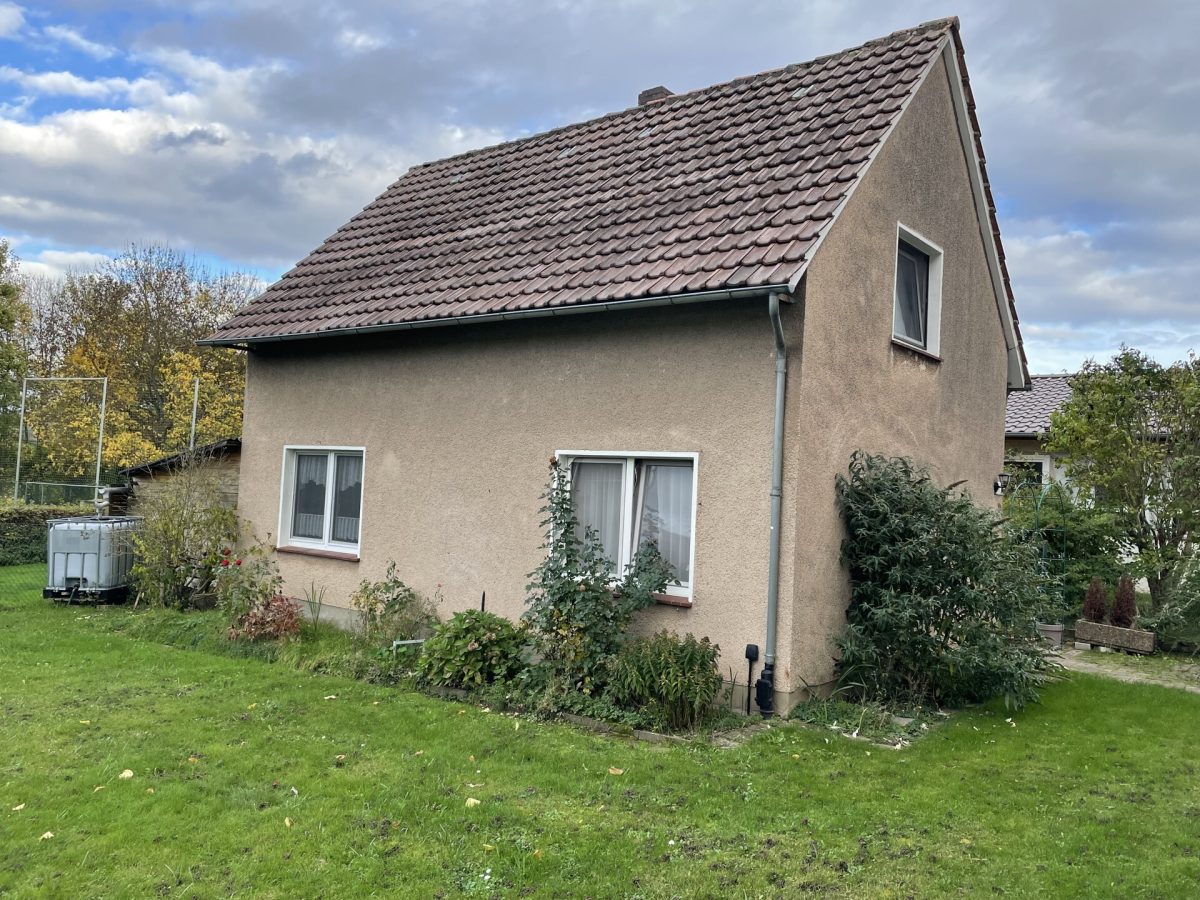 Immobilienangebot - Beverungen-Wehrden - Alle - Zwei Wohnhäuser mit insgesamt vier Wohneinheiten auf einem Grundstück