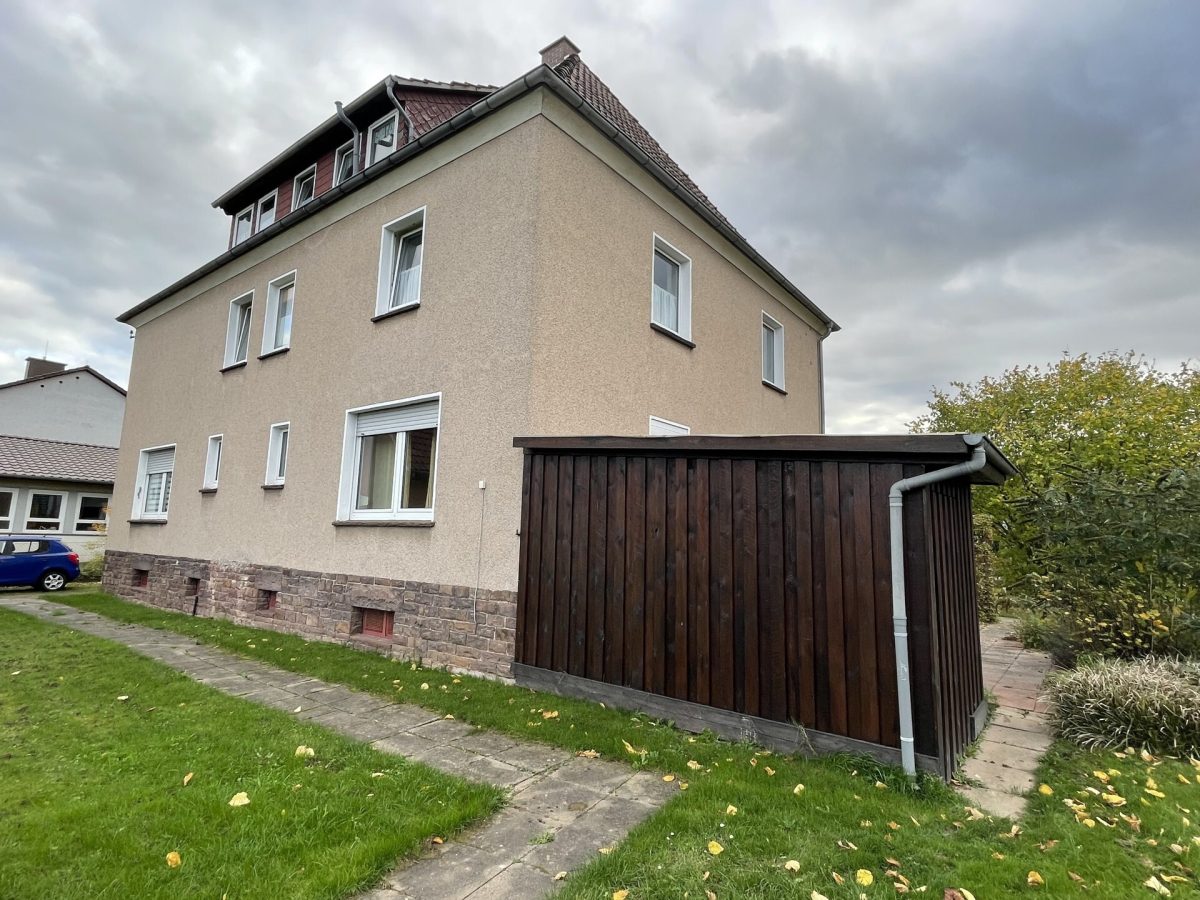 Immobilienangebot - Beverungen-Wehrden - Alle - Zwei Wohnhäuser mit insgesamt vier Wohneinheiten auf einem Grundstück