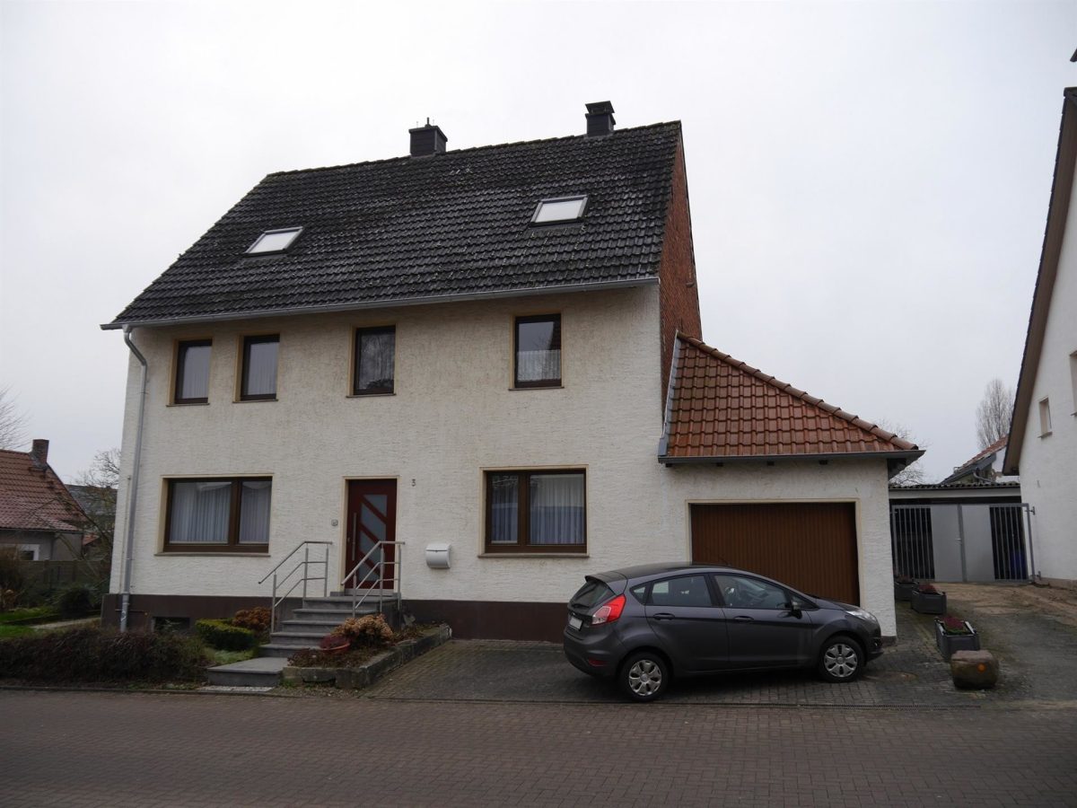 Immobilienangebot - Horn-Bad Meinberg - Alle - Drinnen und draußen viel Platz!