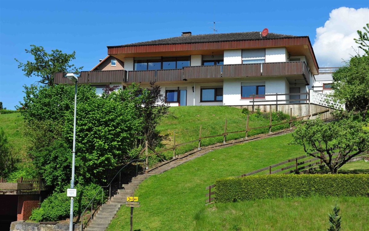 Immobilienangebot - Höxter - Alle - Großzügiges Einfamilienhaus in traumhafter Lage im Ortsteil Bödexen