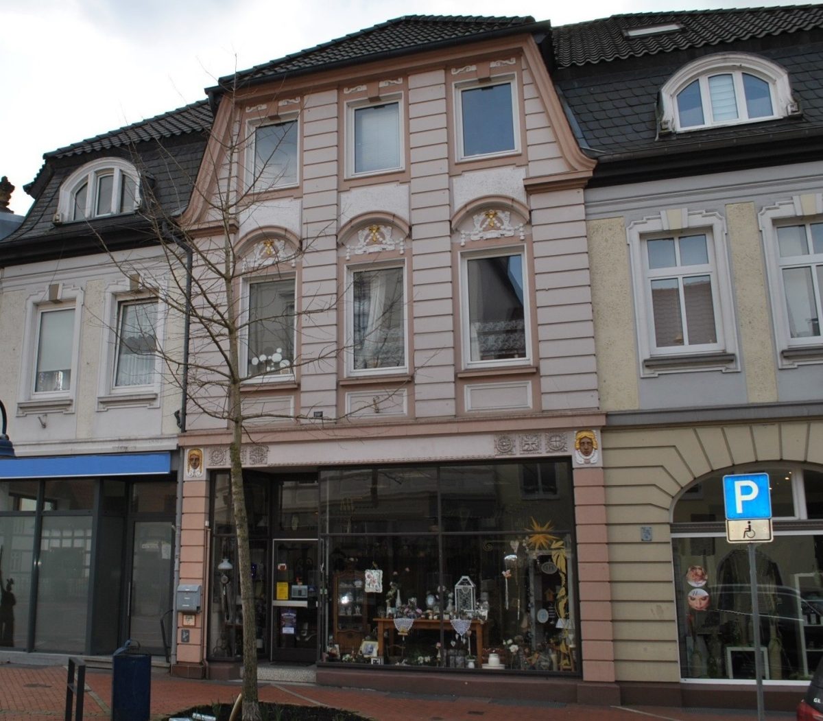 Immobilienangebot - Lage - Alle - Historisches Stadthaus als Anlageobjekt!