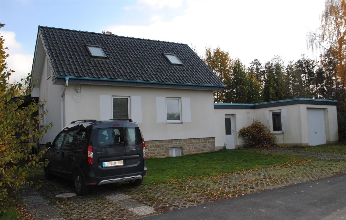 Immobilienangebot - Lemgo - Alle - Solides Einfamilienhaus mit Potential!