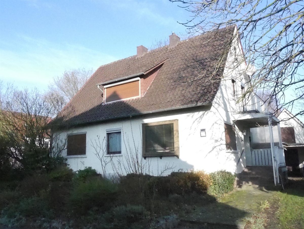 Immobilienangebot - Porta Westfalica - Alle - Solides Zweifamilienhaus sucht fleißige Hände!