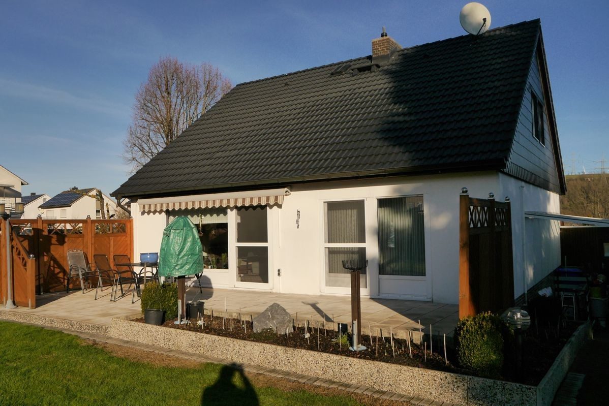 Immobilienangebot - Lichtenau - Alle - Freistehendes Einfamilienhaus mit Doppelgarage