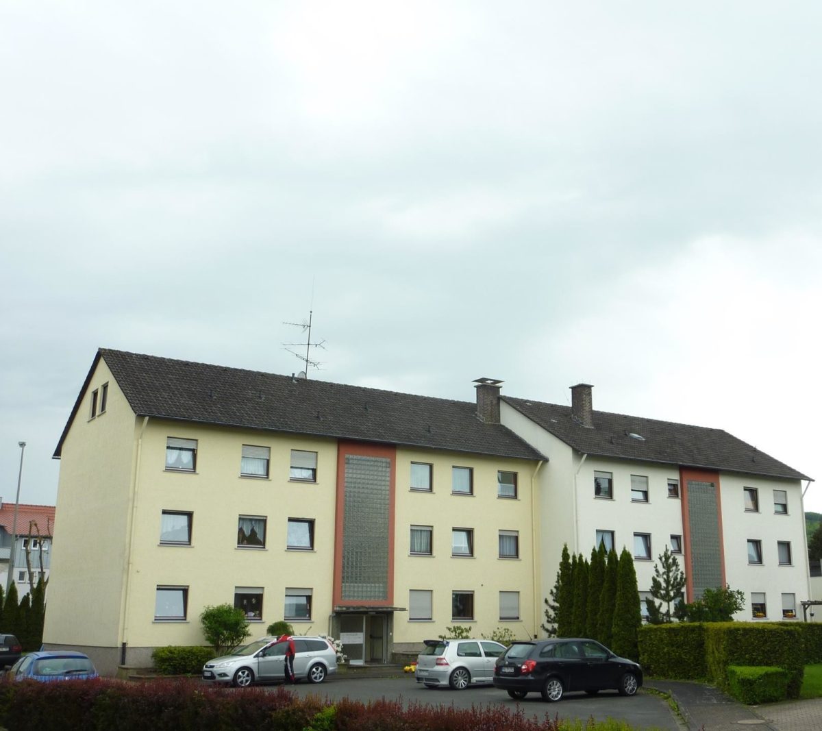 Immobilienangebot – Bad Driburg – Alle – Sehr gepflegte Wohnanlage in zentrumsnaher Lage…. Immobilienangebot - Bad Driburg - Alle - Sehr gepflegte Wohnanlage in zentrumsnaher Lage....