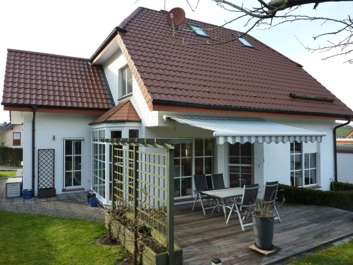 Immobilienangebot – Bad Driburg – Alle – Hochwertiges Einfamilienhaus in Ortsrandlage Immobilienangebot - Bad Driburg - Alle - Hochwertiges Einfamilienhaus in Ortsrandlage