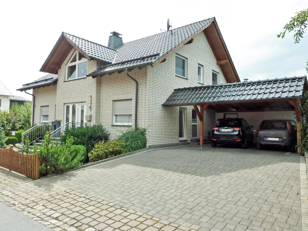 Immobilienangebot - Willebadessen - Alle - Hochwertiges Einfamilienhaus in Peckelsheim