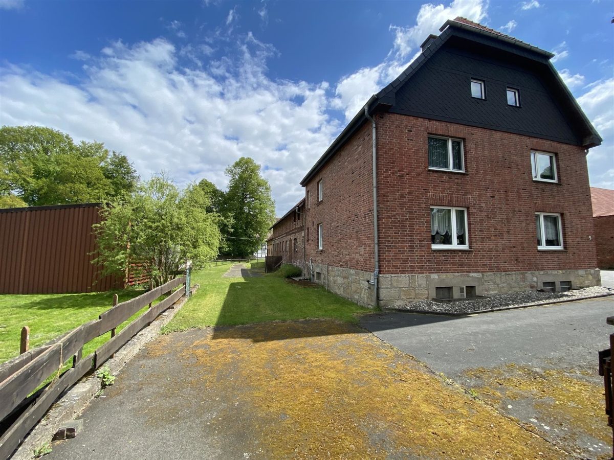 Immobilienangebot - Brakel - Alle - Resthof mit Platz für Tiere in Siddessen