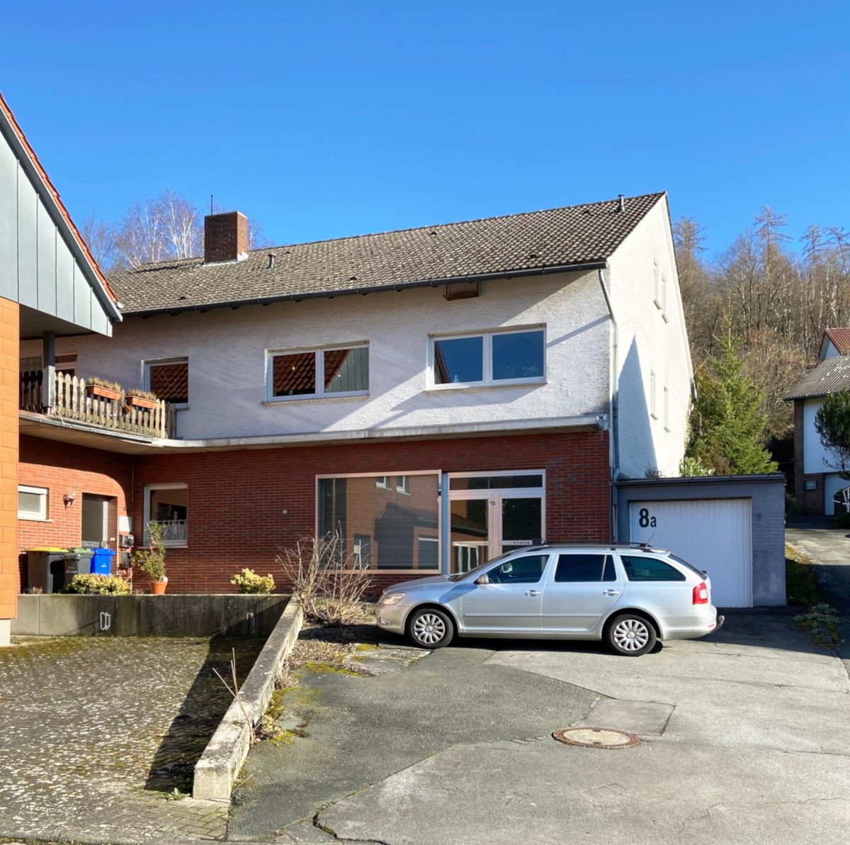 Hausansicht Immobilienangebot - Büren / Hegensdorf - Alle - Wohn- und Geschäftshaus mit Potenzial!