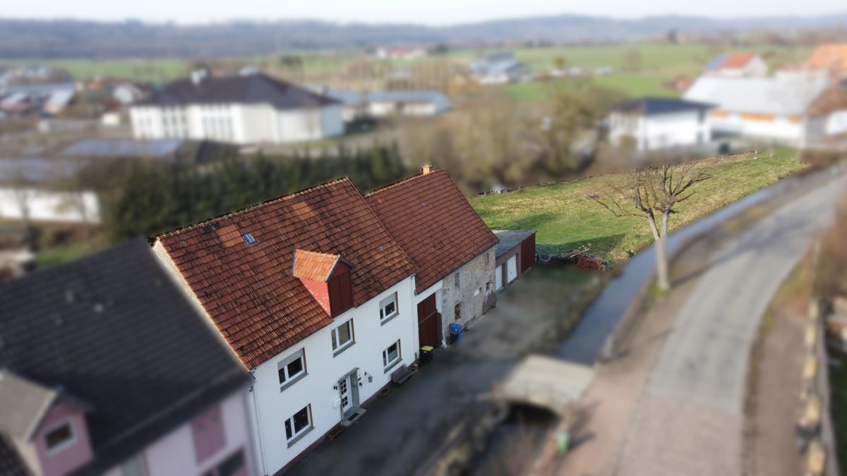 DJI_0320a Immobilienangebot - Willebadessen - Alle - Resthof mit viel Potential auf einem 1.725 m² großen Grundstück