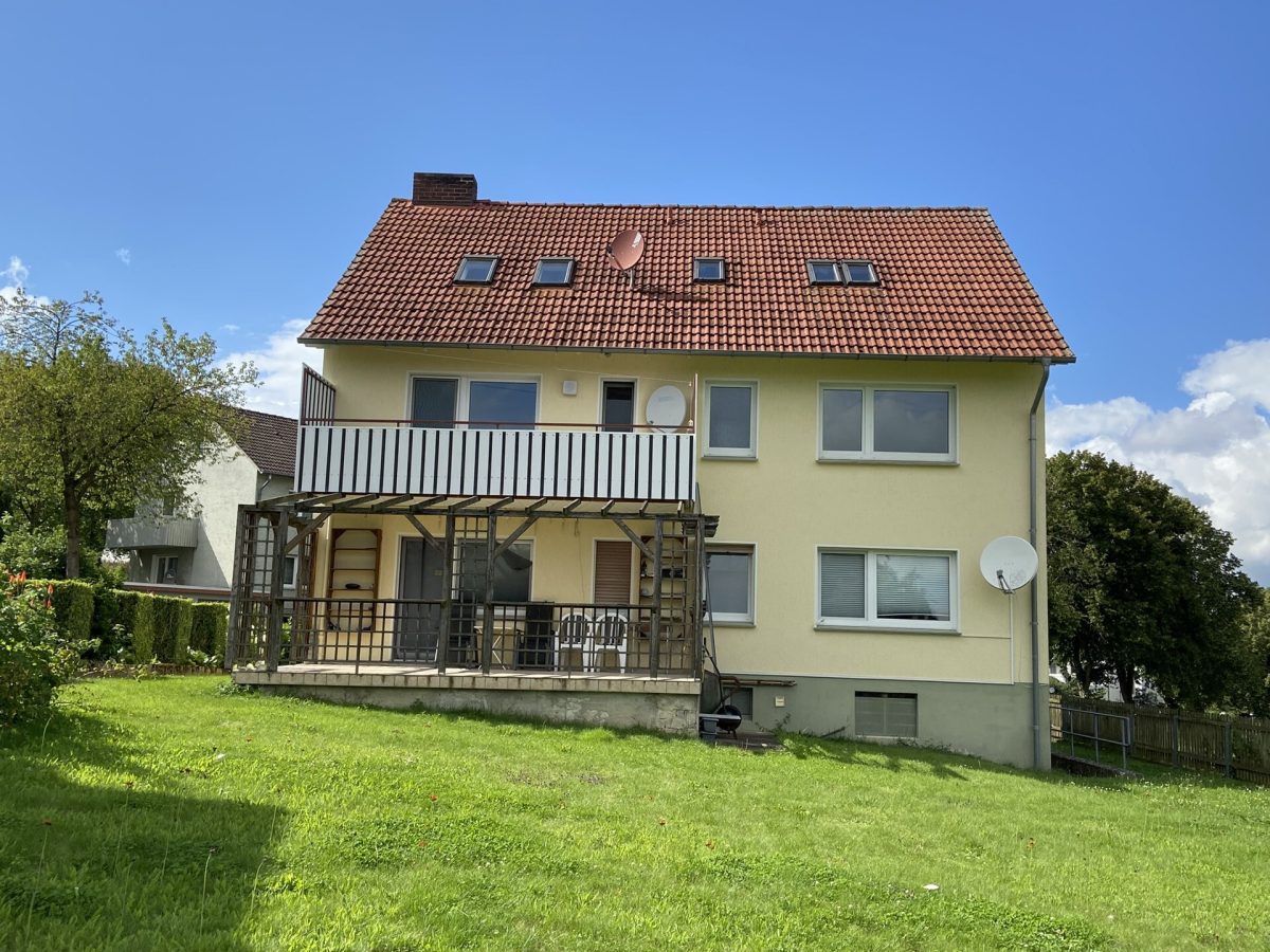 Süd-Ansicht Immobilienangebot - Büren / Siddinghausen - Alle - Mehrgenerationen-Haus mit großem Grundstück