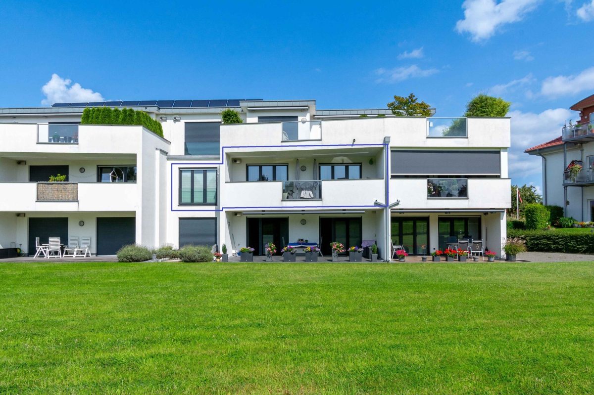 Außenansicht Immobilienangebot - Oerlinghausen - Alle - In Ruhe die Sonnenstrahlen genießen!