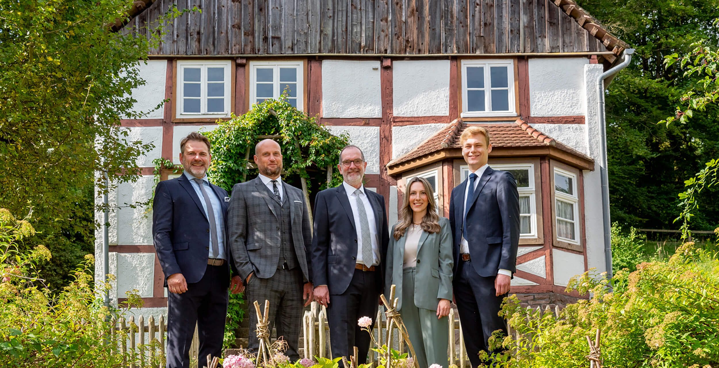 Ihr Immobilienmakler in Detmold - Unser Team - OWL Immobilien Ihr Immobilienmakler in Detmold - Unser Team - OWL Immobilien