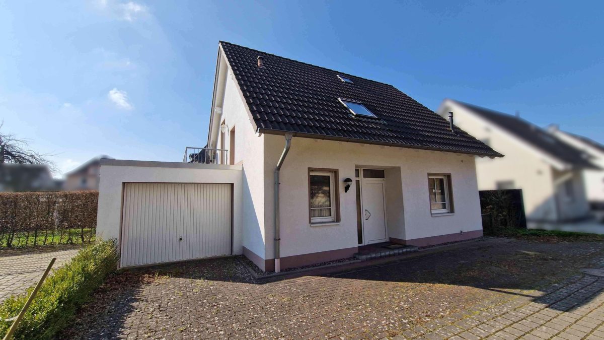 Immobilienangebot – Höxter – Alle – Ihre neuen vier Wände – zentral aber ruhig gelegen Immobilienangebot - Höxter - Alle - Ihre neuen vier Wände - zentral aber ruhig gelegen