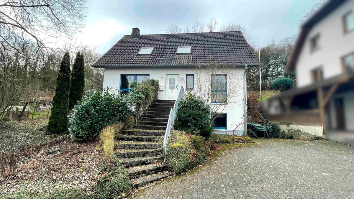 Immobilienangebot - Höxter - Alle - Gepflegtes Einfamilienhaus mit Einliegerwohnung