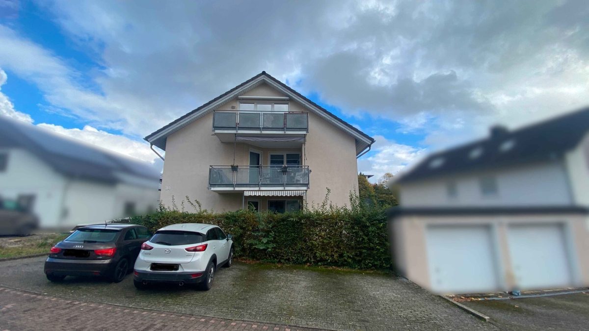 Immobilienangebot – Brakel – Alle – Dachgeschosswohnung – Ideal für Selbstnutzer und Kapitalanleger Immobilienangebot - Brakel - Alle - Dachgeschosswohnung – Ideal für Selbstnutzer und Kapitalanleger