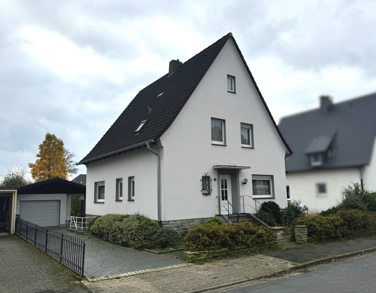 Außenansicht Immobilienangebot - Bad Salzuflen - Alle - Charmantes Einfamilienhaus zentral gelegen