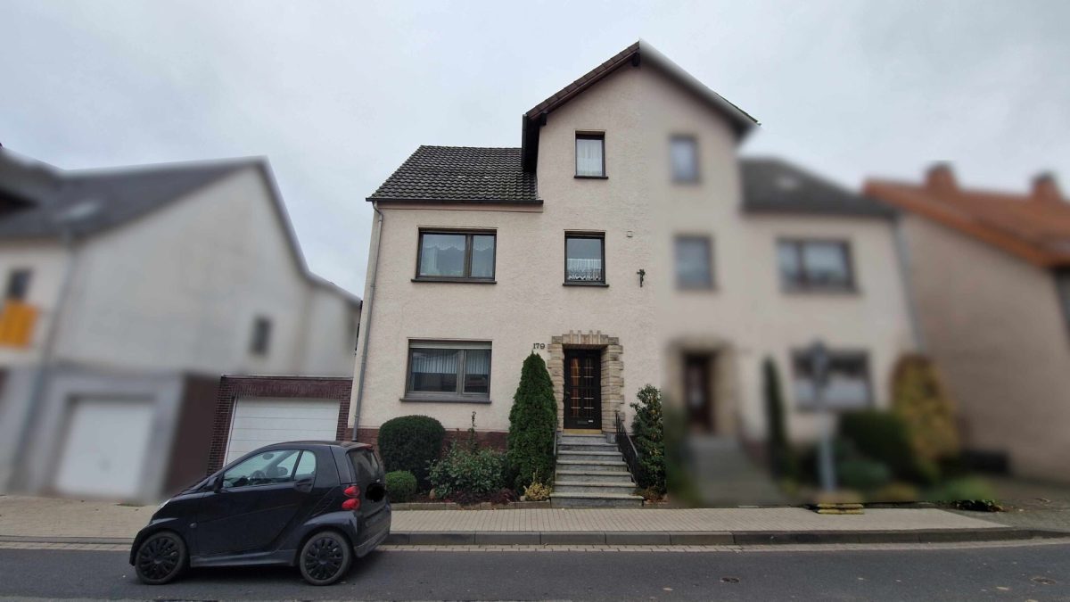 Außenansicht Immobilienangebot - Beverungen / Dalhausen - Alle - Doppelhaushälfte mit großer Garage