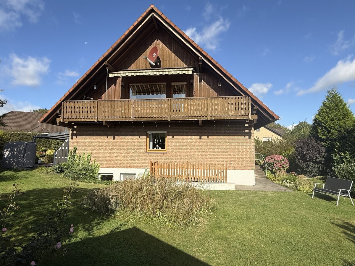 Immobilienangebot - Werther - Alle - Zweifamilienhaus in hervorragender Lage mit schönem Garten.