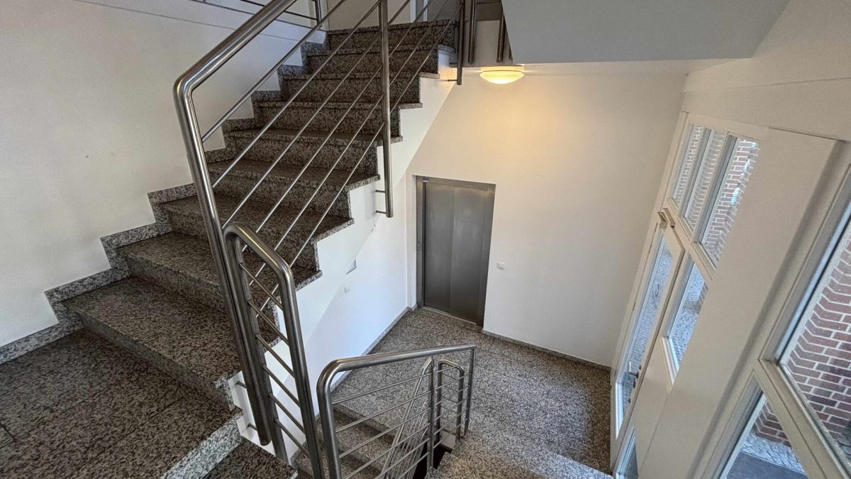 Immobilienangebot - Paderborn-Marienloh - Alle - Wohn- und Geschäftshaus mit 580 m² Nutzfläche