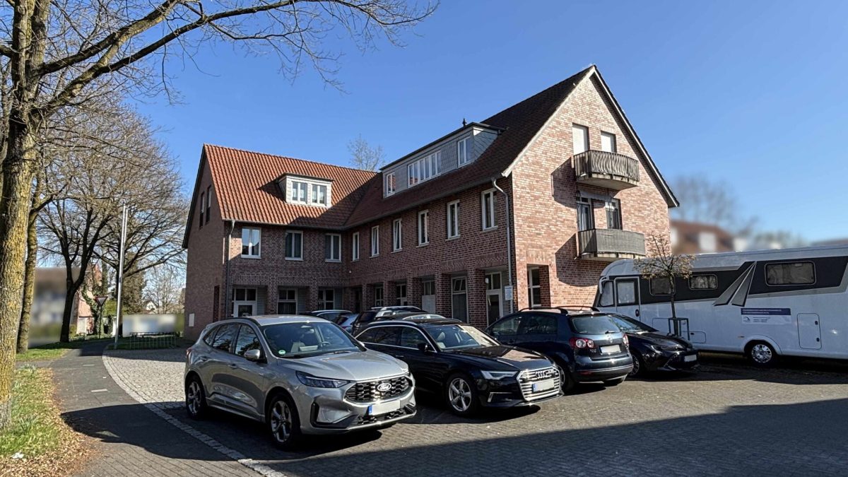 Immobilienangebot - Paderborn-Marienloh - Alle - Wohn- und Geschäftshaus mit 580 m² Nutzfläche