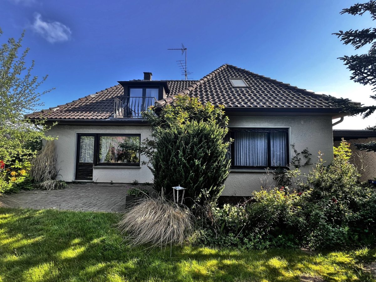 Immobilienangebot - Detmold - Alle - Charmanter 60er-Jahre Bungalow - bereit für frische Ideen und zeitgemäße Renovierung