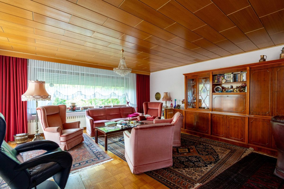 Immobilienangebot - Minden - Alle - Großzügiges Familienhaus mit gepflegtem Wohnumfeld