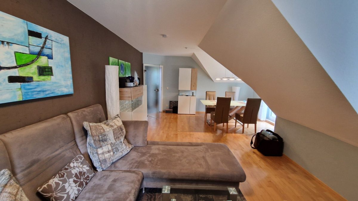 Innenbild Immobilienangebot - Höxter - Alle - Charmante Dachgeschosswohnung in Innenstadtnähe