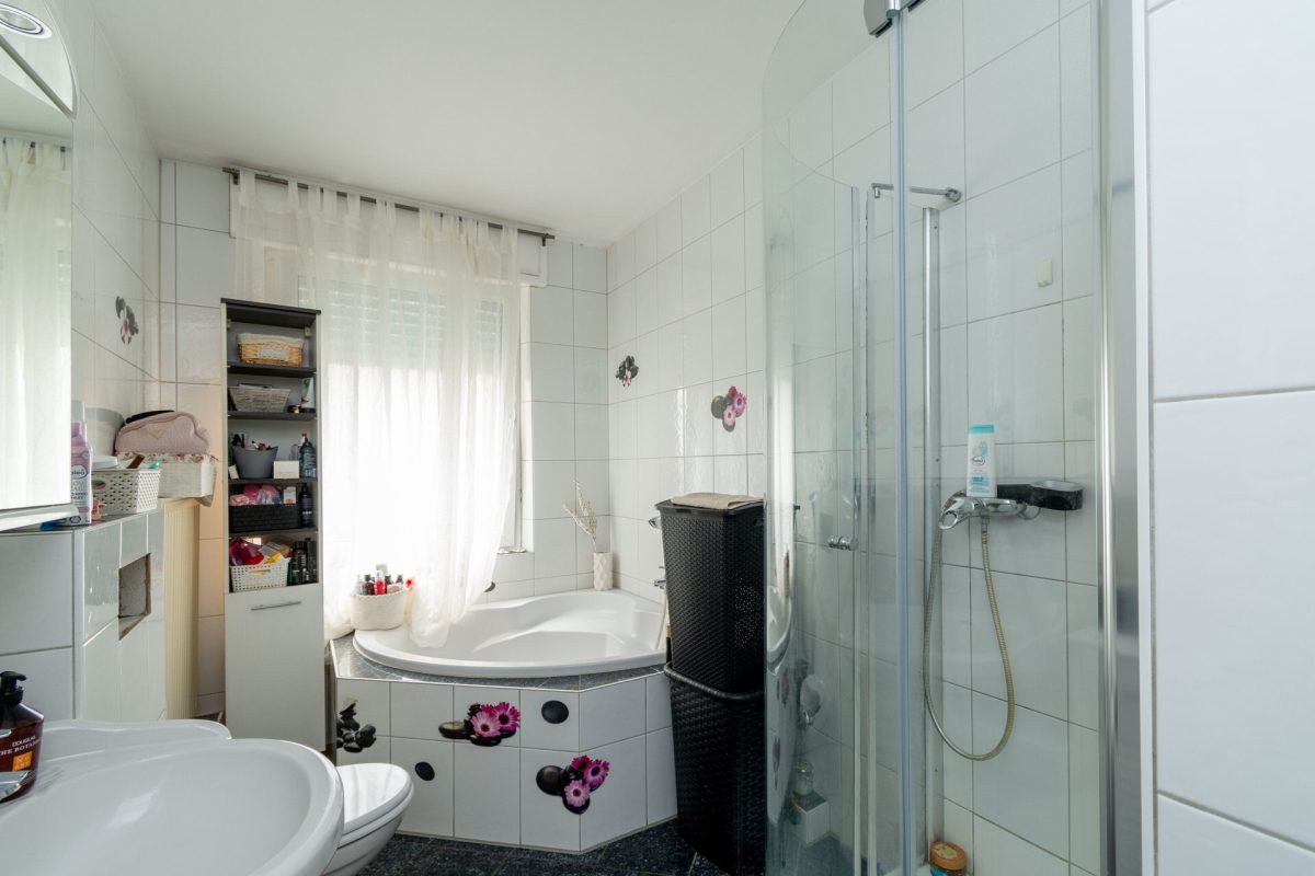 Immobilienangebot - Paderborn - Alle - Geräumige Eigentumswohnung